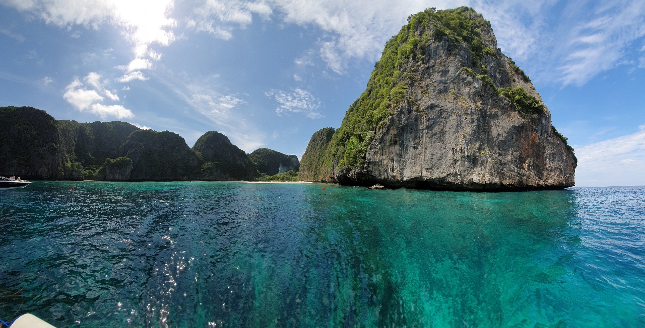 Maya Bay THE Beach pano – Travel The Bucket List